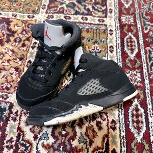 Jordan Metallic 5’s little kids size 10c. Used